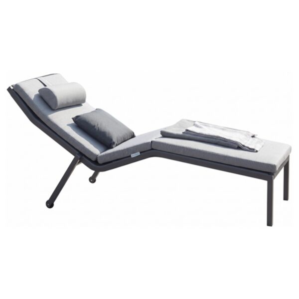Huntington Chaise Lounge